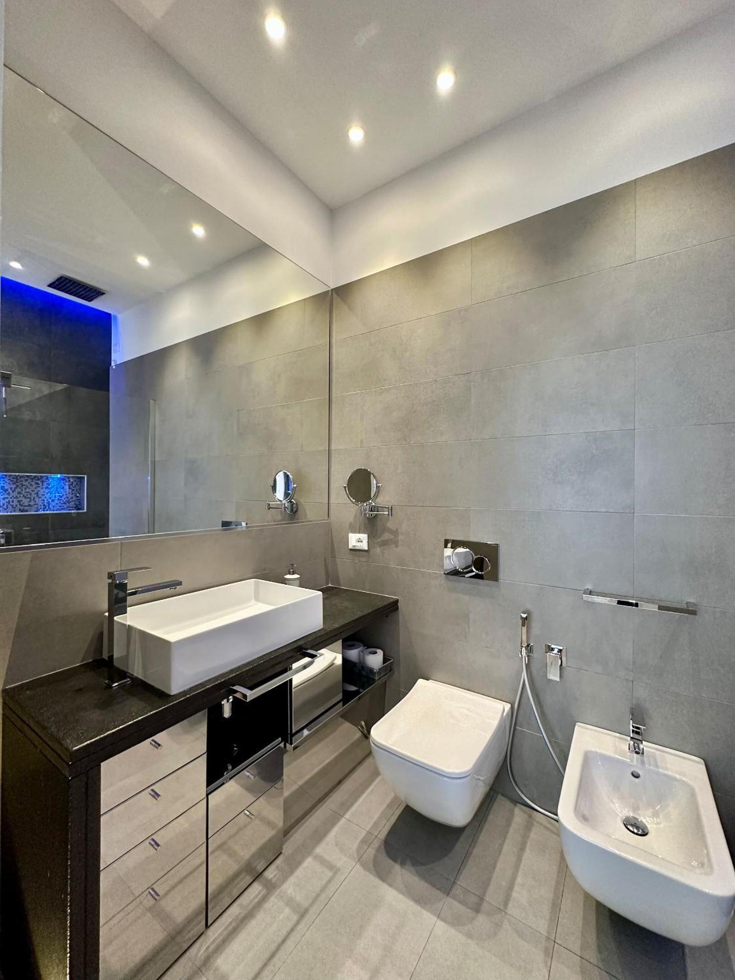 Spacious House In The Heart Of Cagliari With Terrace Villa Eksteriør bilde
